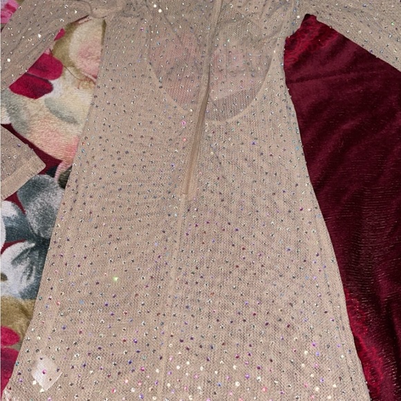 XL Dress I j use one time that’s it but it’s washed - Picture 2 of 4